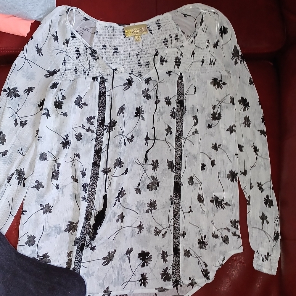 Princess Vera Wang floral tunic, white & black, M